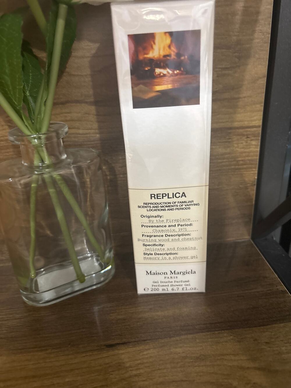 NIB-Maison Margiela By the Fireplace Perfumed Shower Gel (200ml / 6.7 fl oz)